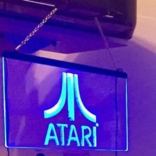  Let's create a nice Atari atmosphere. 