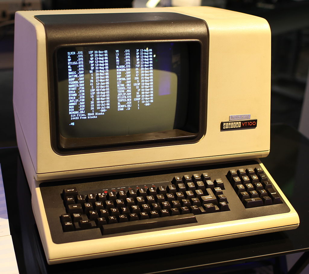 The VT100 terminal. The first computer Karl ever fiddled with.